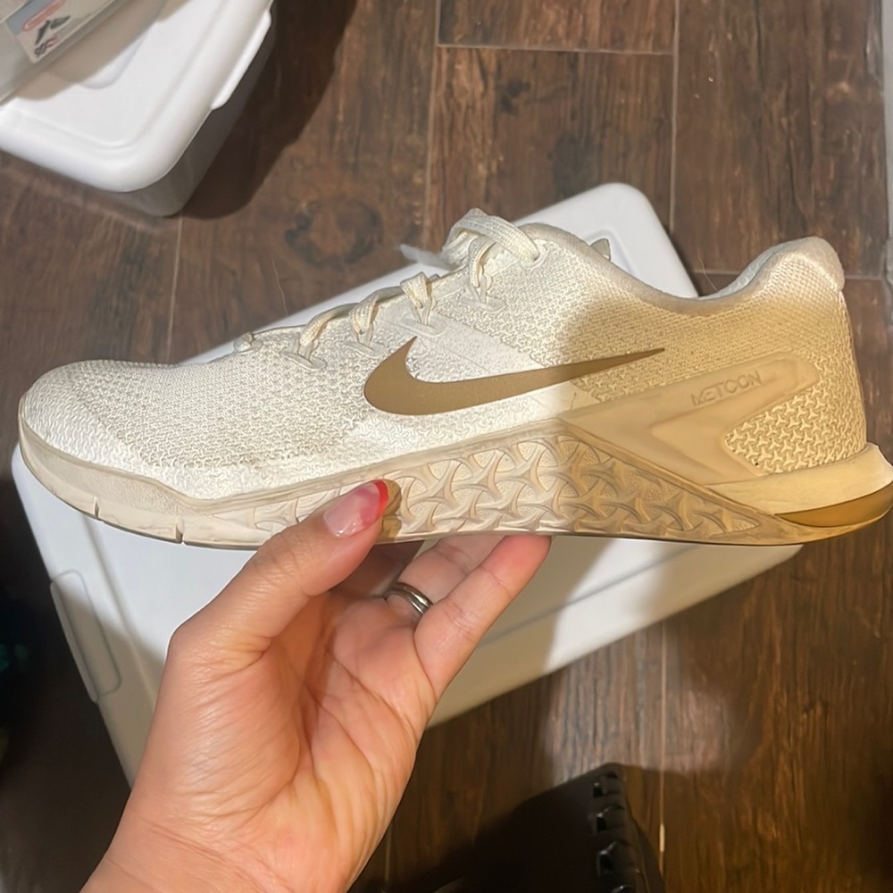 Women’s Nike Metcon 4